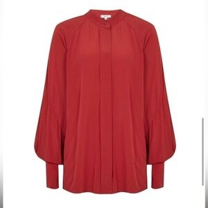 Reiss Womens Harris Concealed
Placket Blouse , NWT, Size 0
MSRP $260